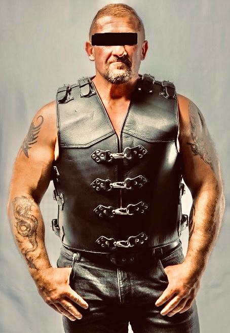 SVAROG Heavy Duty 4-7 MM Thick Buffalo Leather Vest “INVADER”