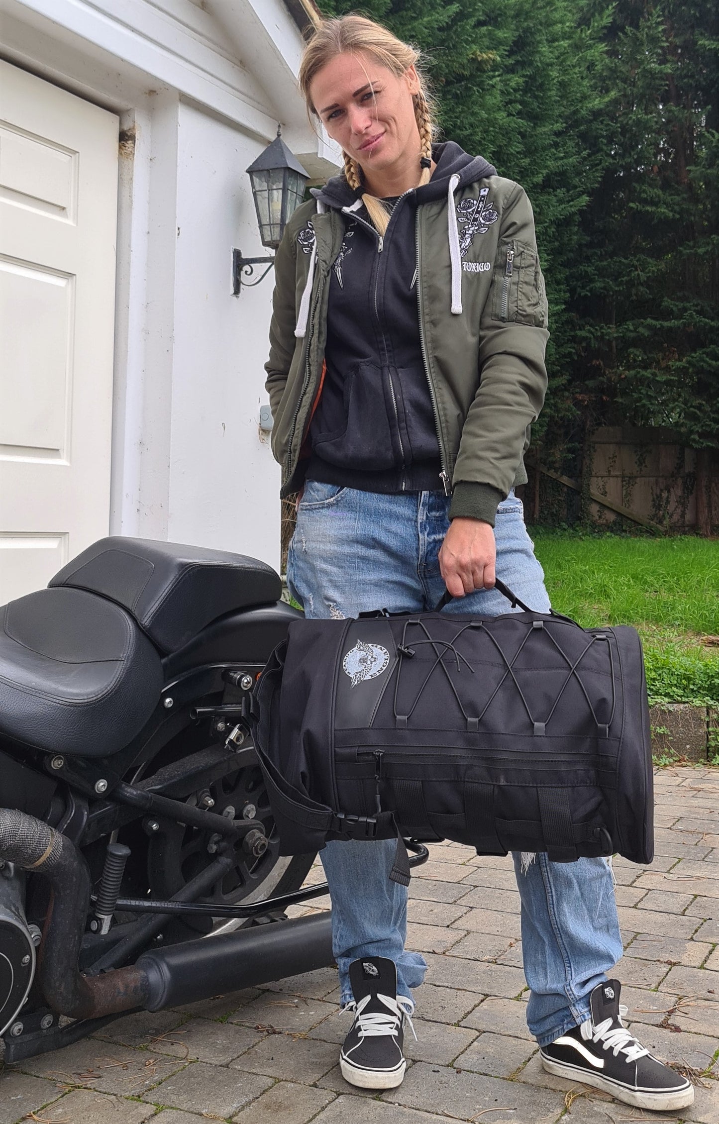 Svarog England Sissybar luggage bag for a chopper or bobber