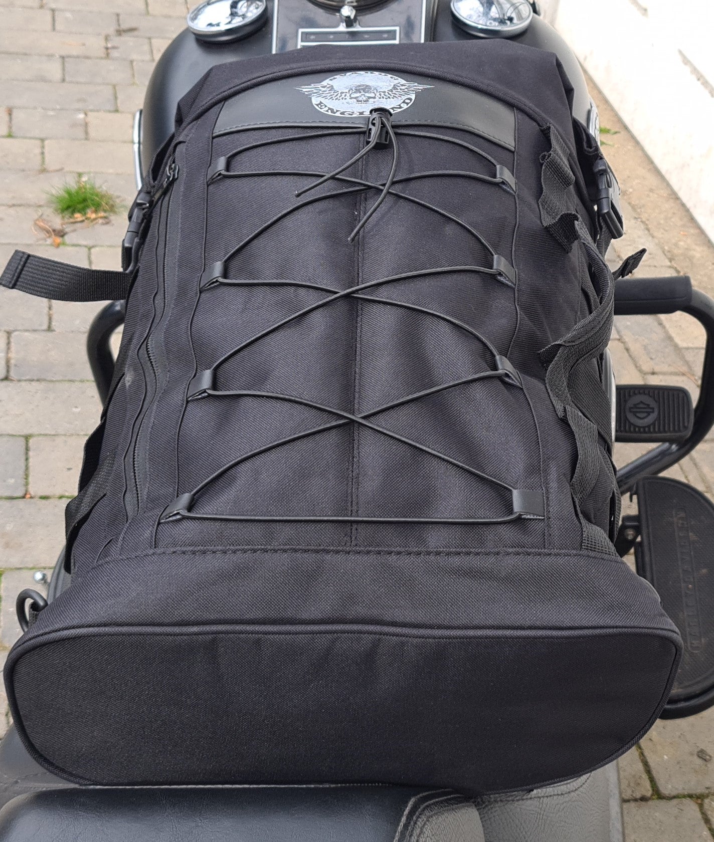 Svarog England Sissybar luggage bag for a chopper or bobber